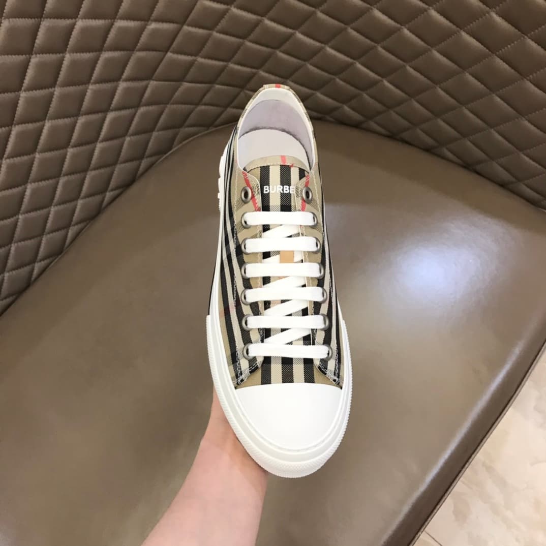 Burberry Shoes 7