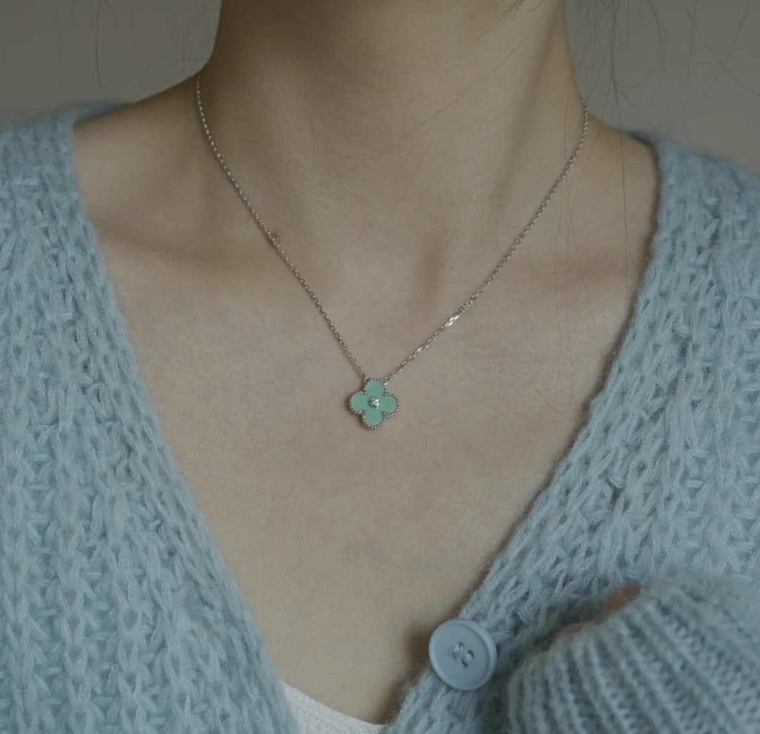 Van Cleef & Arpels Jewelry 7