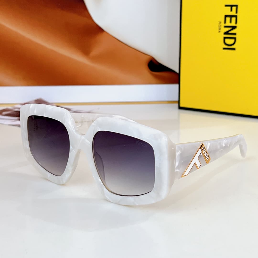 Fendi Glasses 4