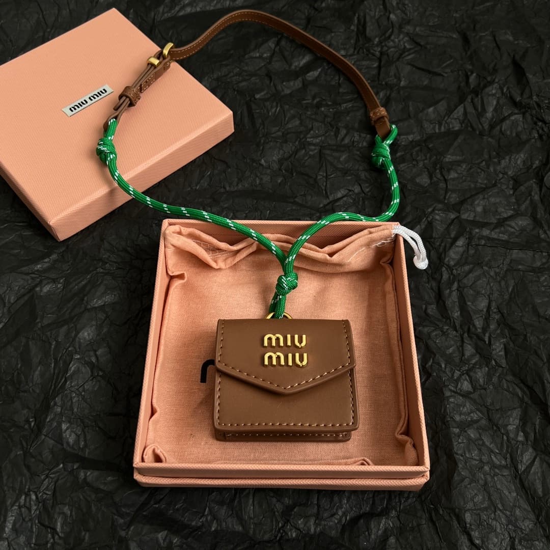 MiuMiu Jewelry 4