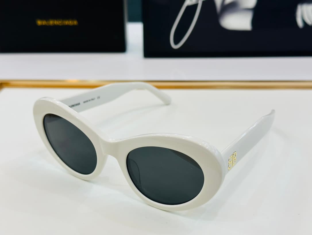 Balenciaga Glasses 3