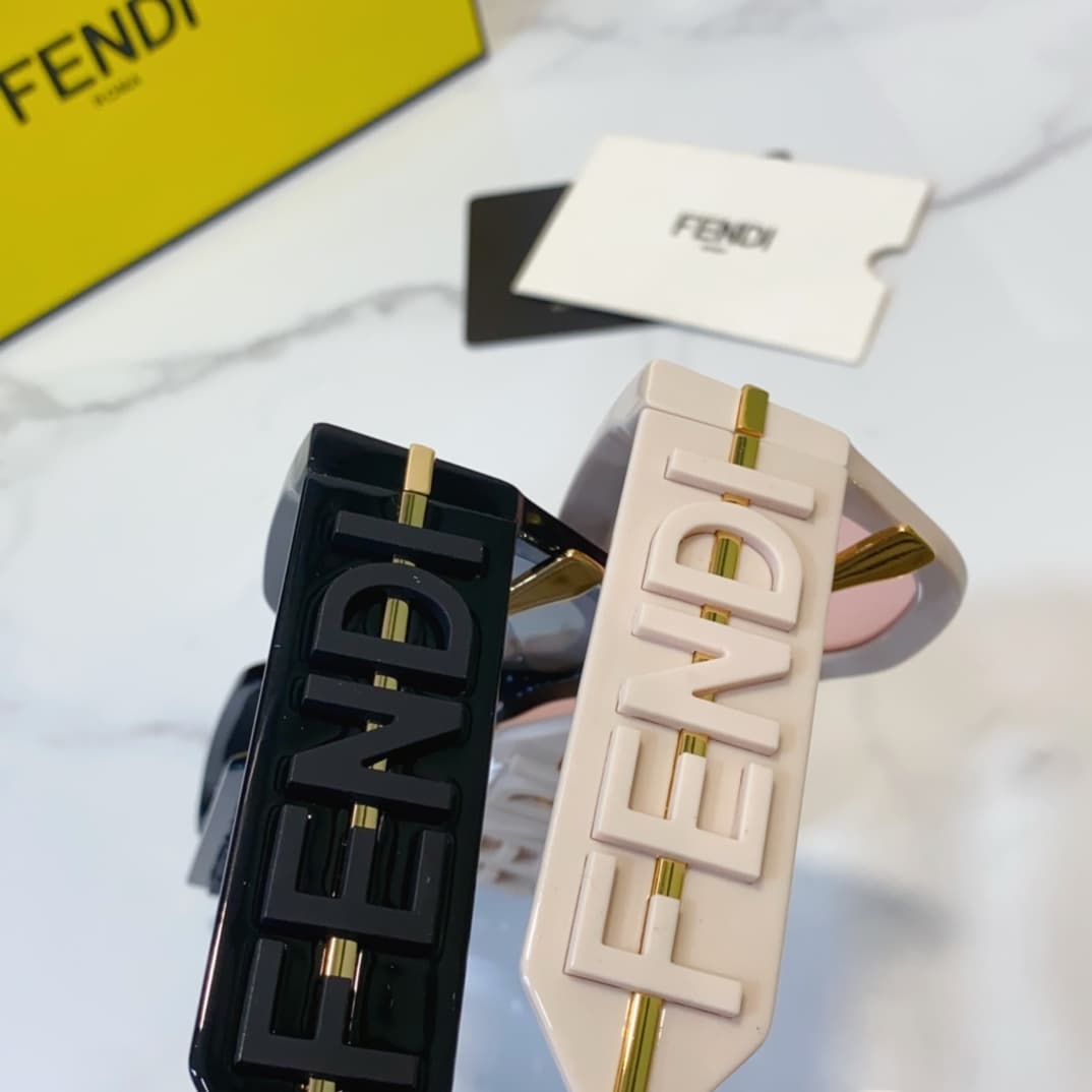 Fendi Glasses 8