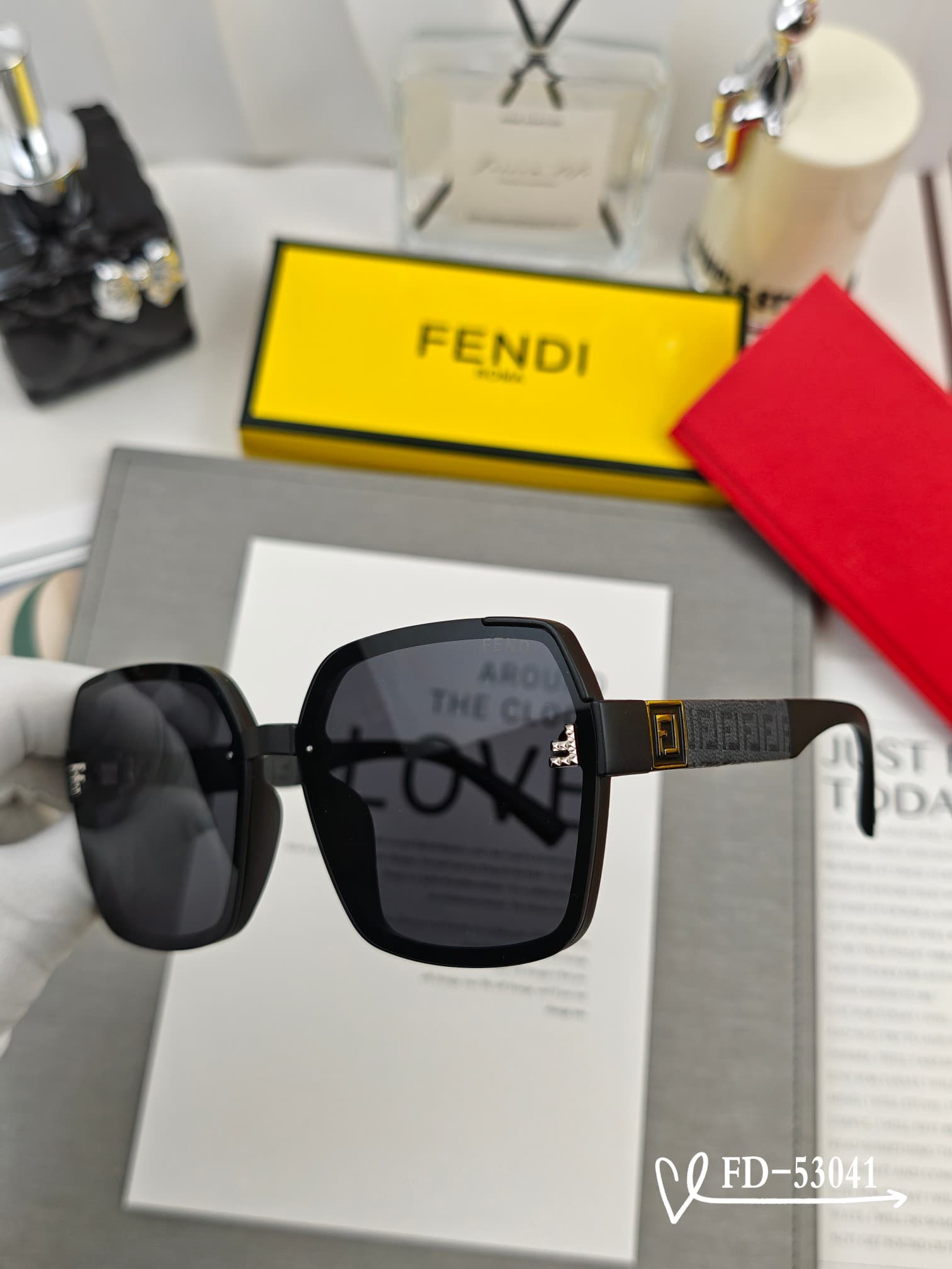 Fendi Glasses 4