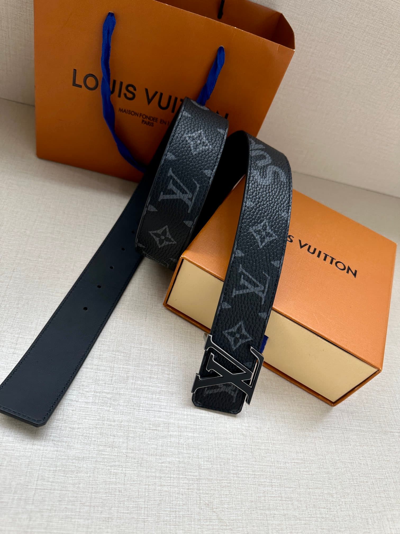 LV Belt 4