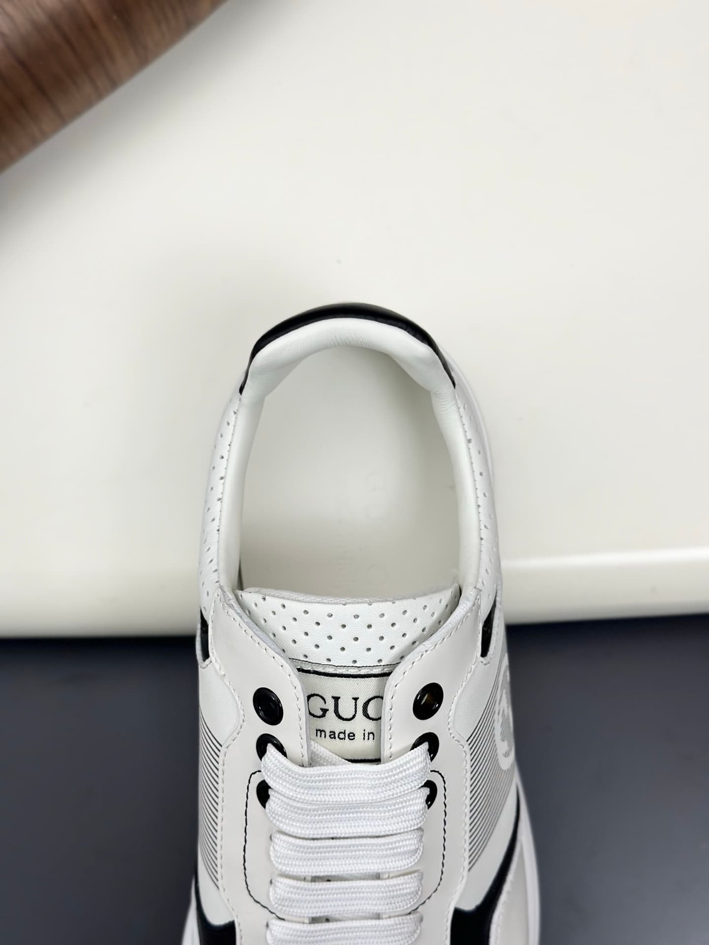 Gucci Shoes 8