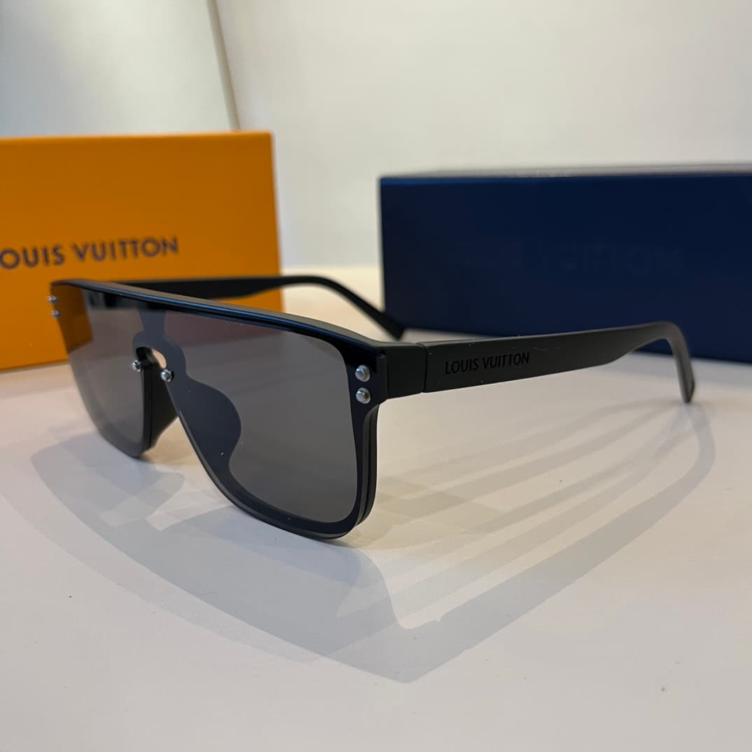 Louis Vuitton Glasses 3