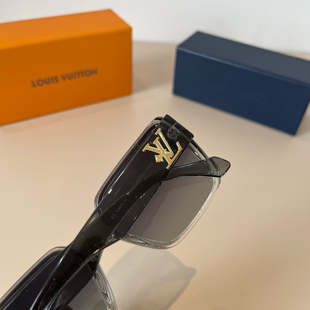 Louis Vuitton Glasses 6