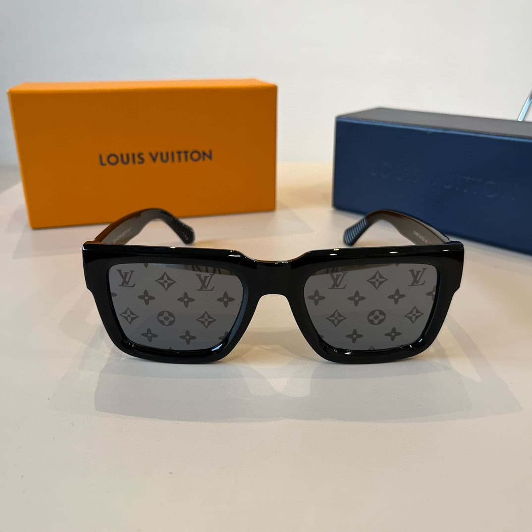 Louis Vuitton Glasses 2