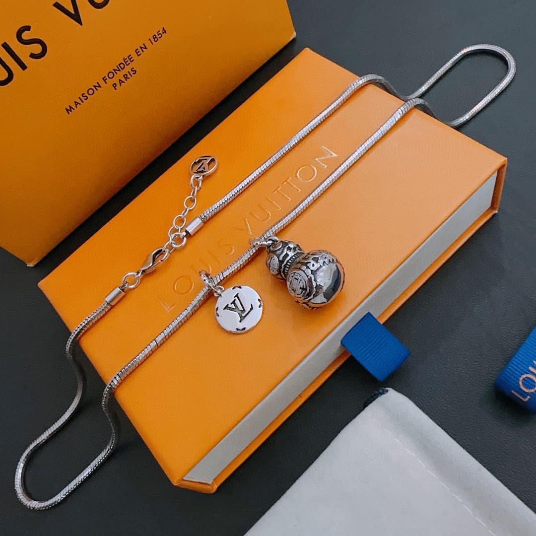 Louis Vuitton Jewelry 3