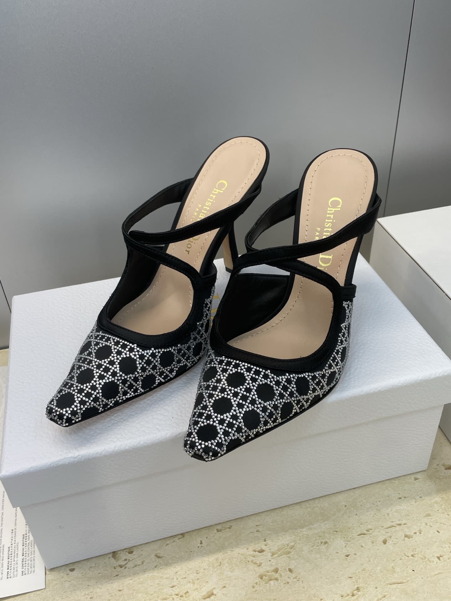 Dior Shoes (New) 2
