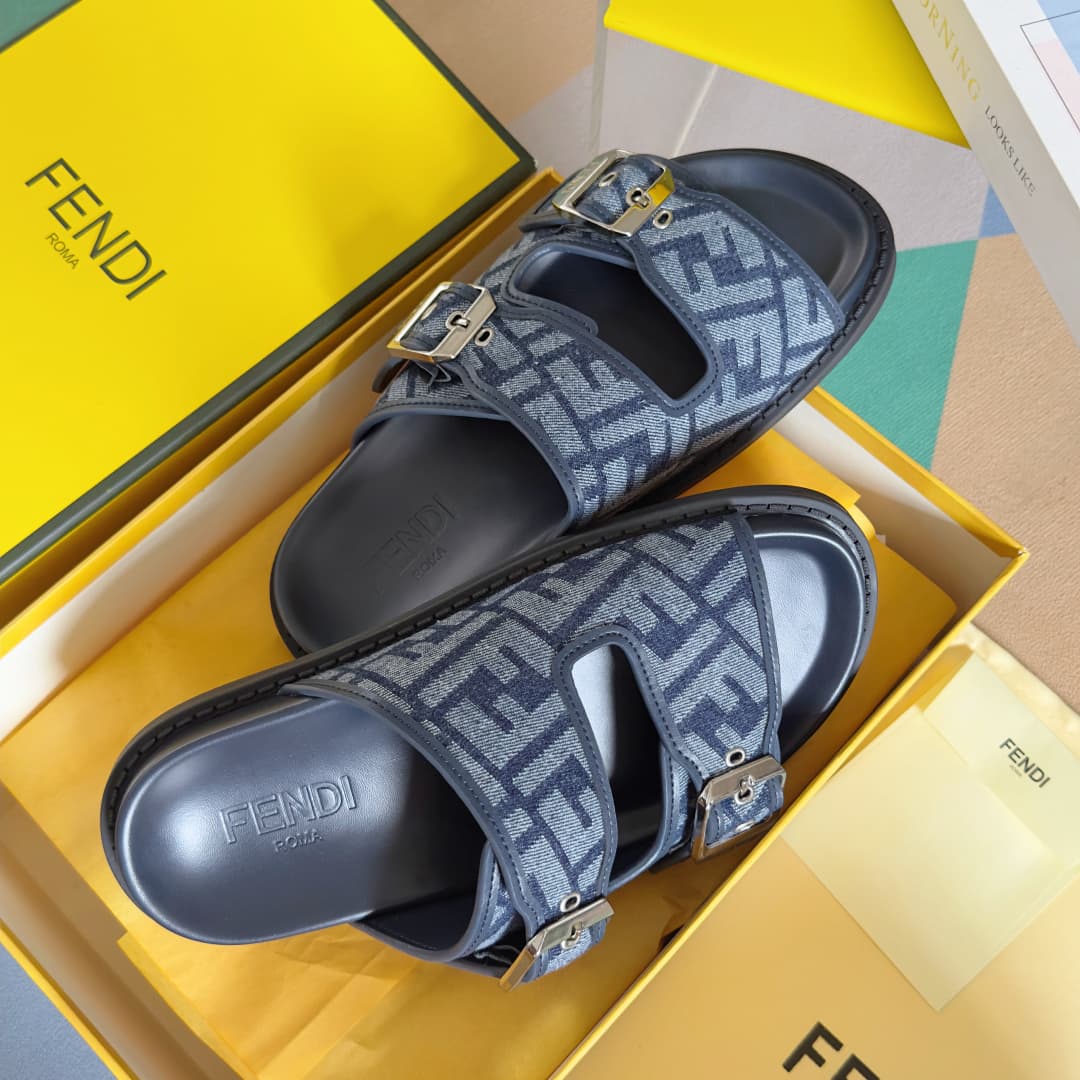 Fendi Shoes 4