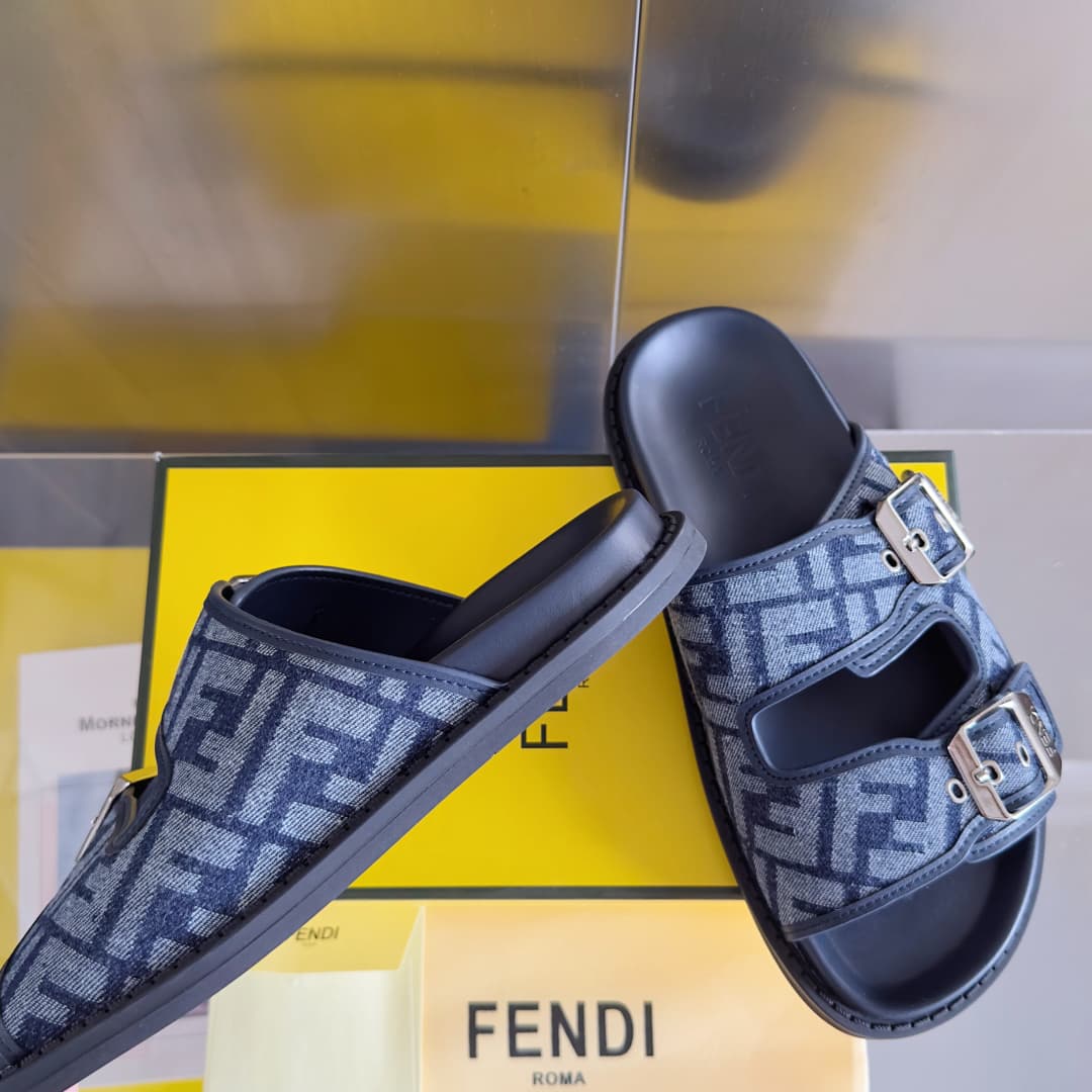 Fendi Shoes 3