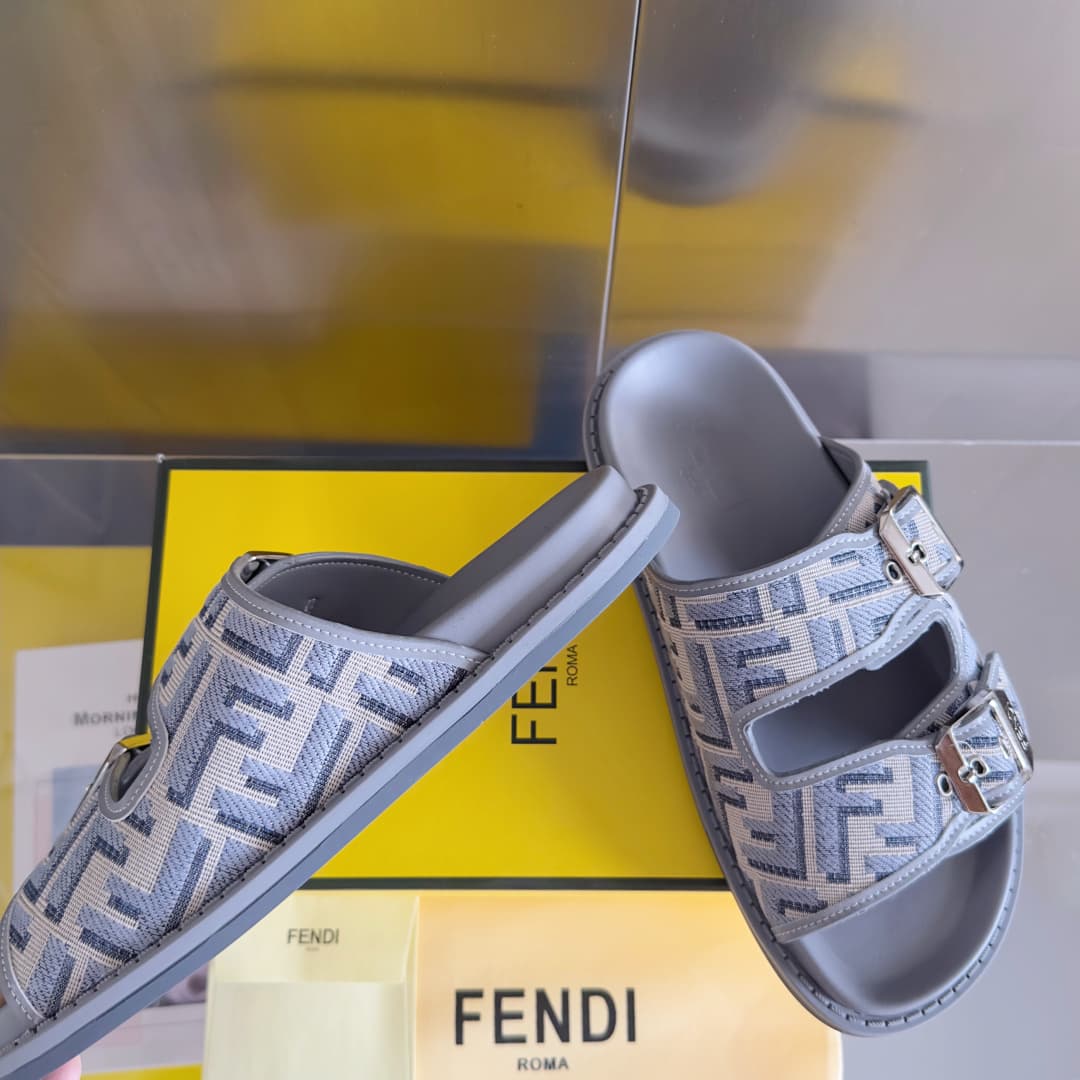 Fendi Shoes 3